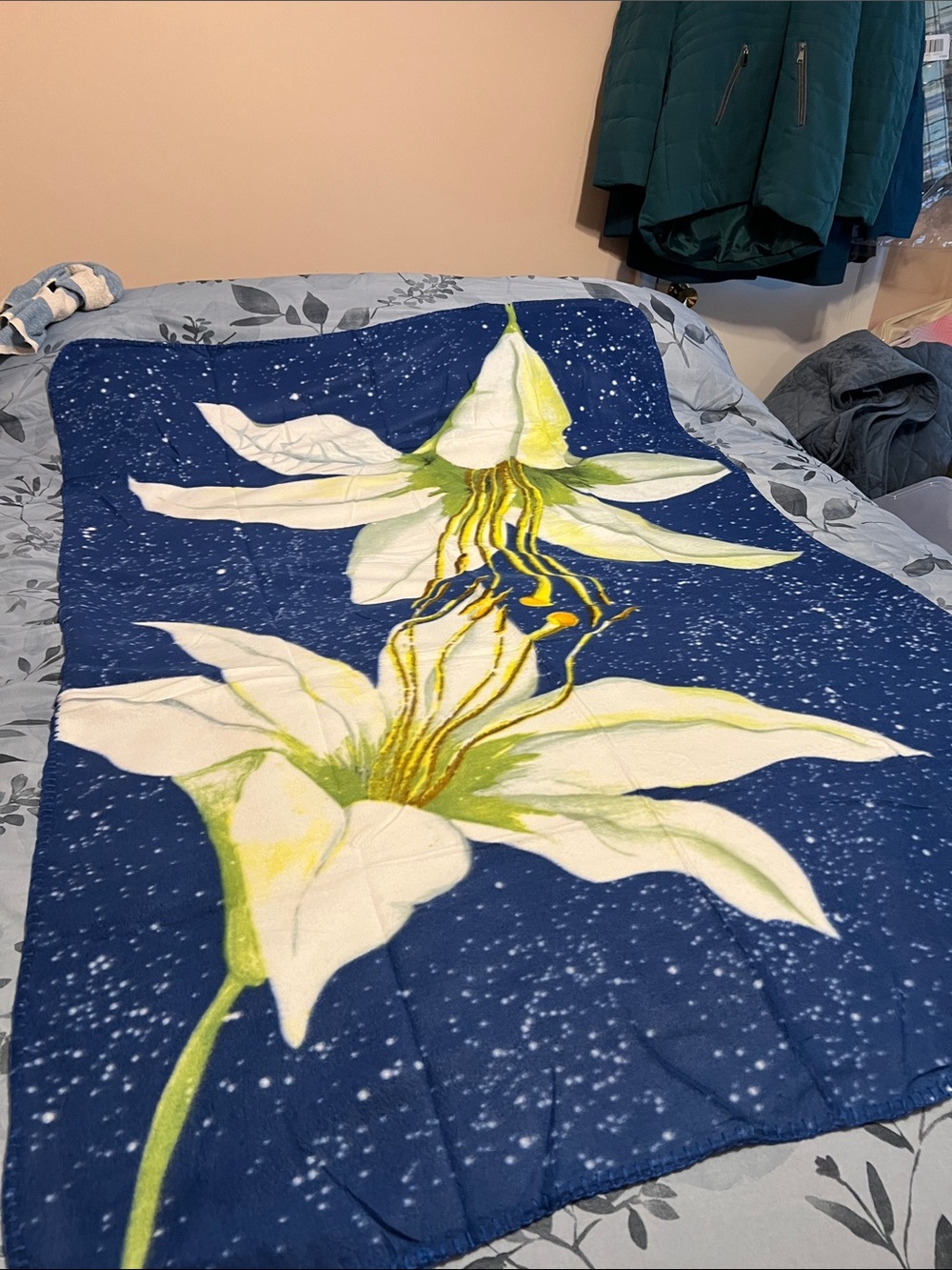 Navy Blue Floral Throw Blanket with White Lilies